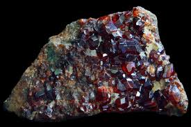 garnet, artful gems, attributes,