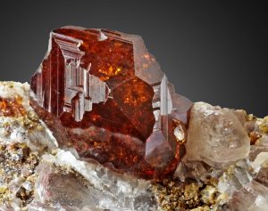 garnet, andradite, artful gems